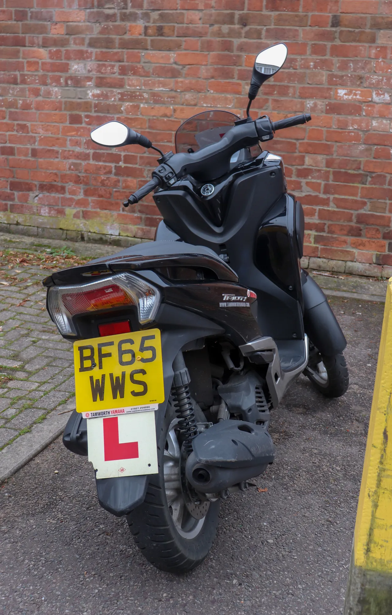 Yamaha Tricity 125 achterkant