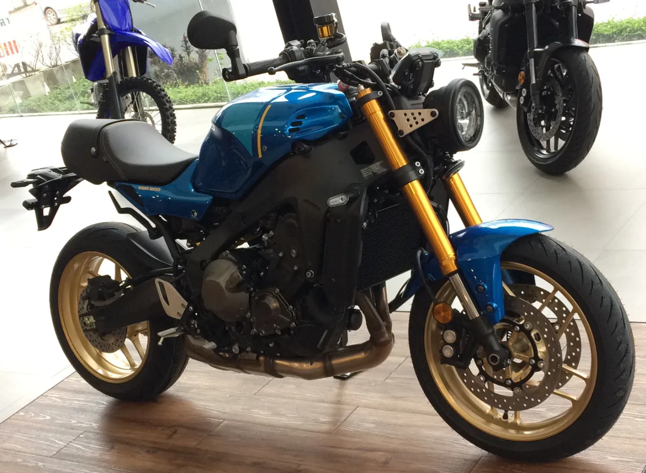 Yamaha XSR-900 model 2022 in Speed Block-livrei