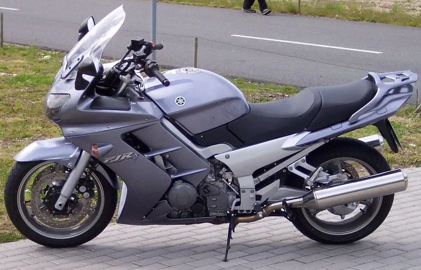 Yamaha FJR 1300 A grand-tourer zijaanzicht