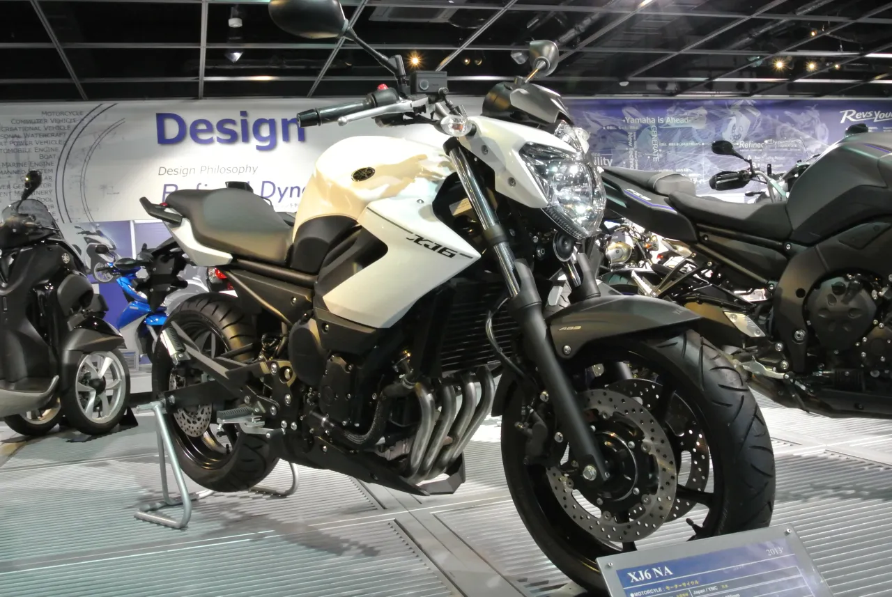 Yamaha XJ6 naked motorcycle side view