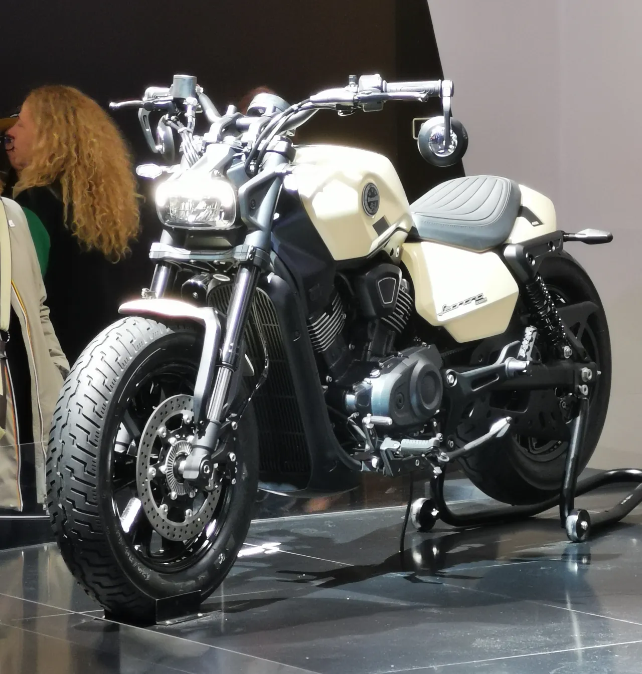 Benelli Leoncino Bobber op EICMA 2024