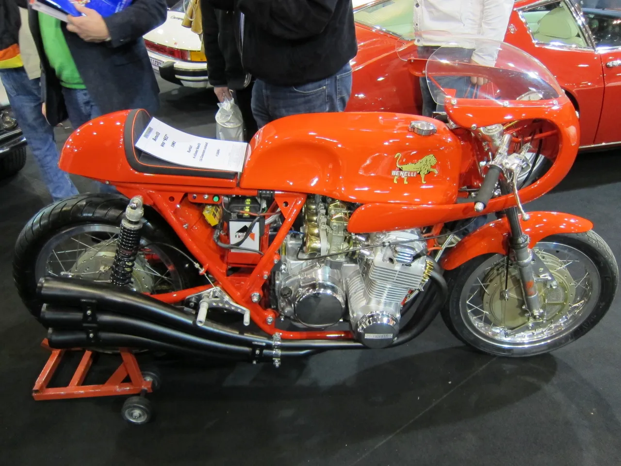 Benelli 900 Sei tweede aanzicht