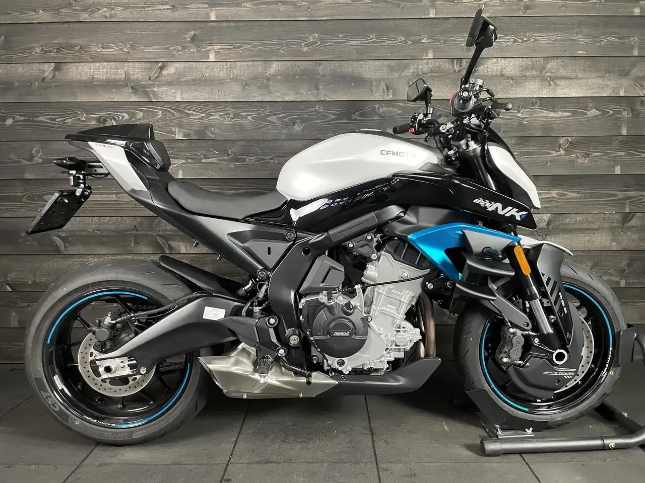 Cfmoto 675 NK