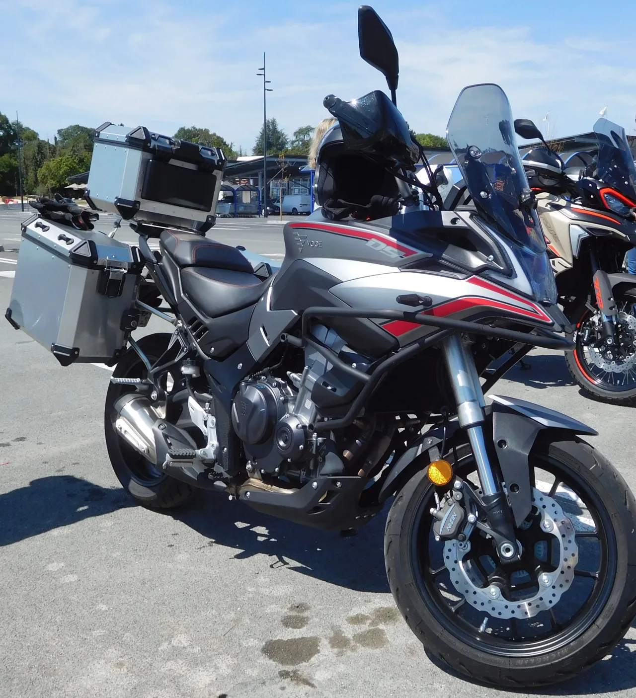 Voge 500 DS adventure-tourer