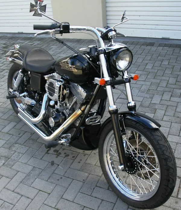 Harley-Davidson Dyna Super Glide FXD cruiser side view