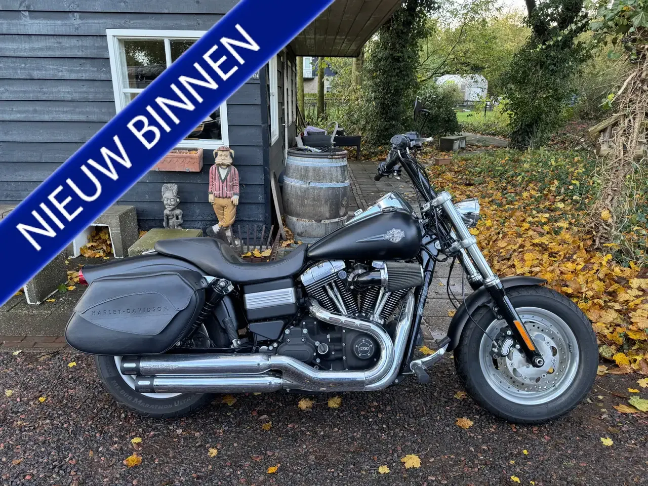 Harley-Davidson Dyna Fat Bob FXDF bobber cruiser with dual headlight side view