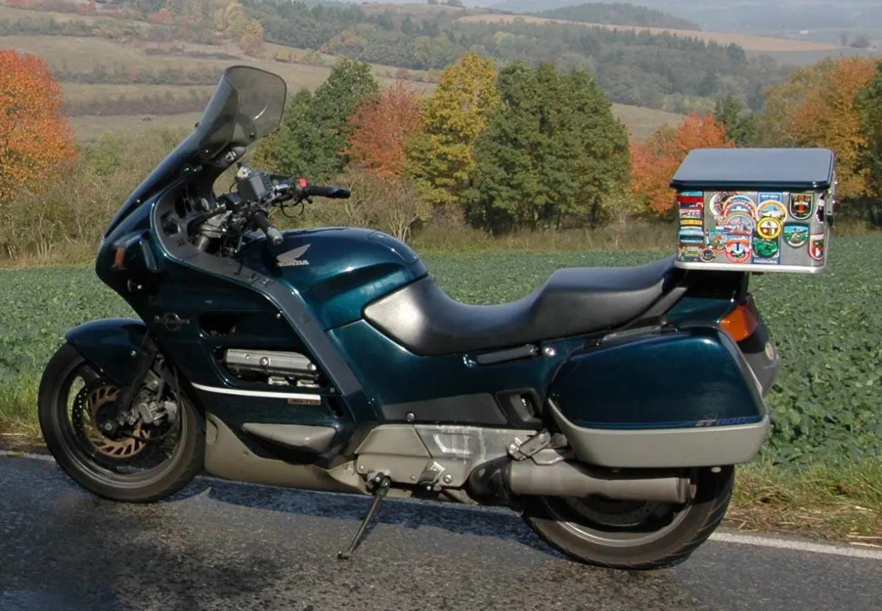 Honda ST1100 1994 rechterzijde
