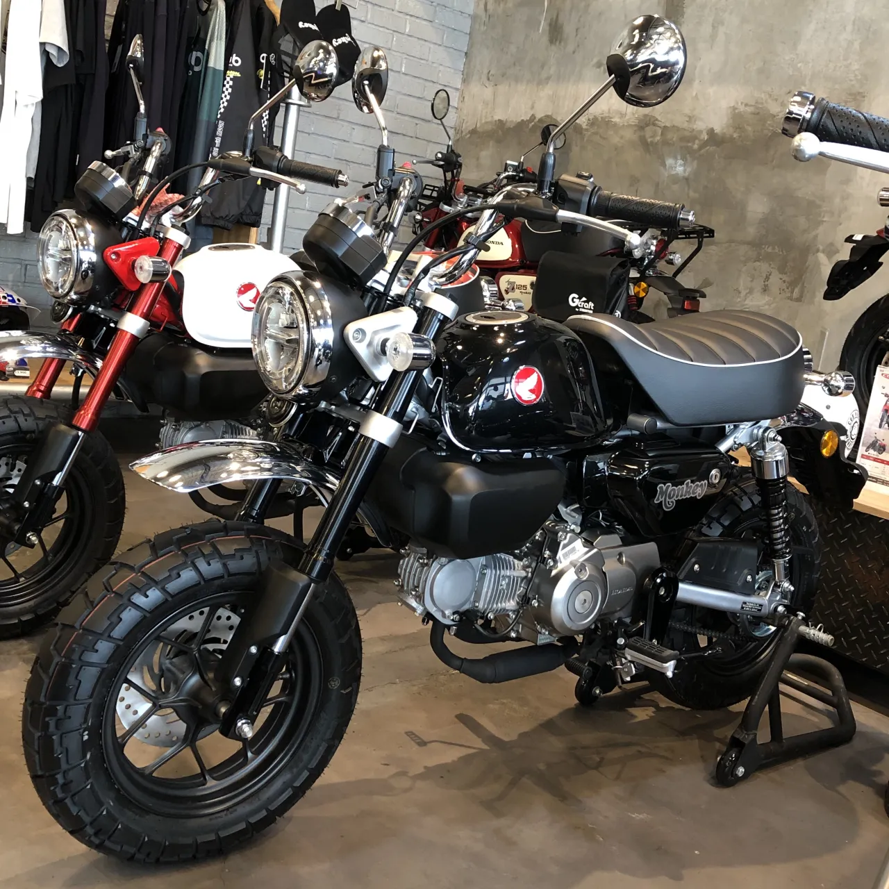 2024 Honda Monkey 125 retro minimotor zijaanzicht