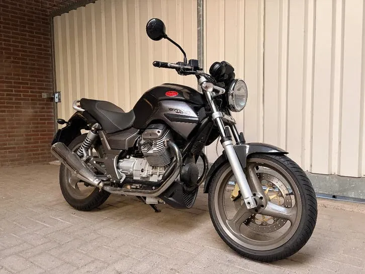 Moto Guzzi Breva 750