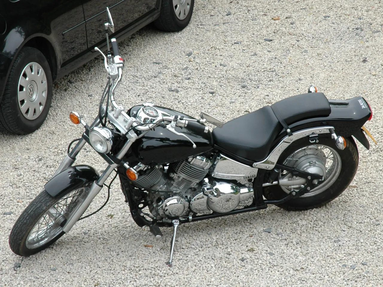 Yamaha XVS 650 DragStar zijaanzicht