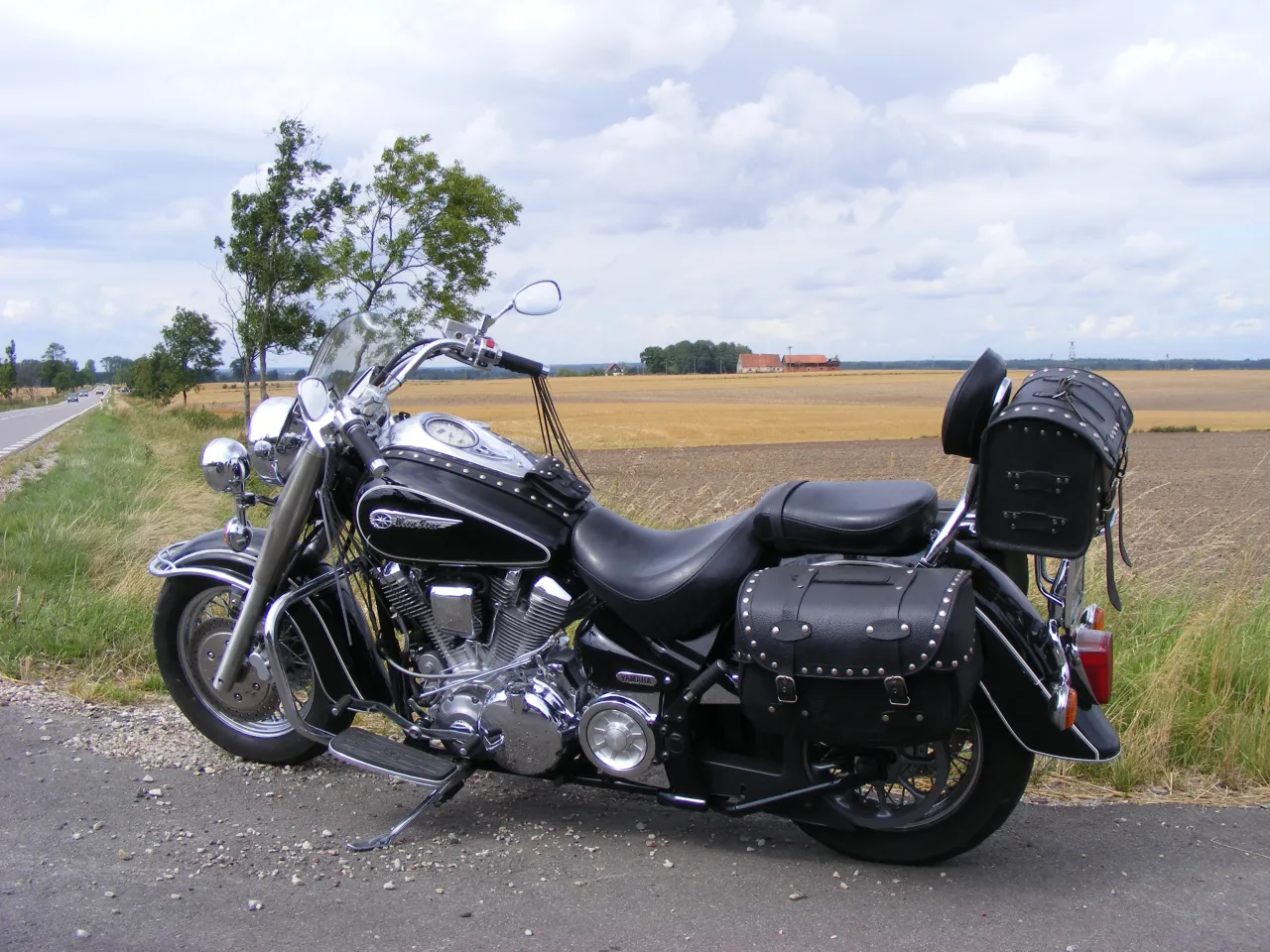 Yamaha XV1600 rechterzijde