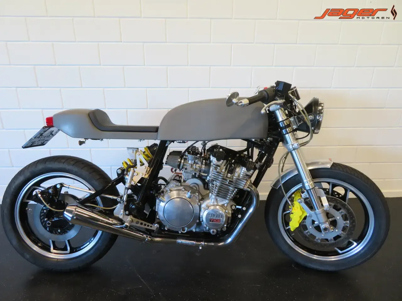 Yamaha XJ 900