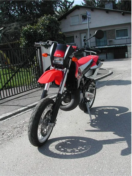 Aprilia MX 125 supermoto