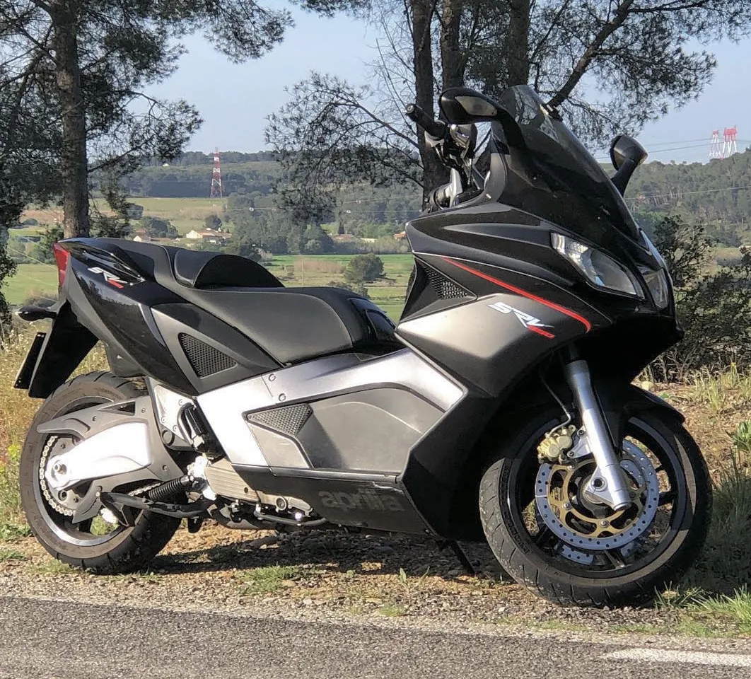 Aprilia SRV 850 maxi-scooter