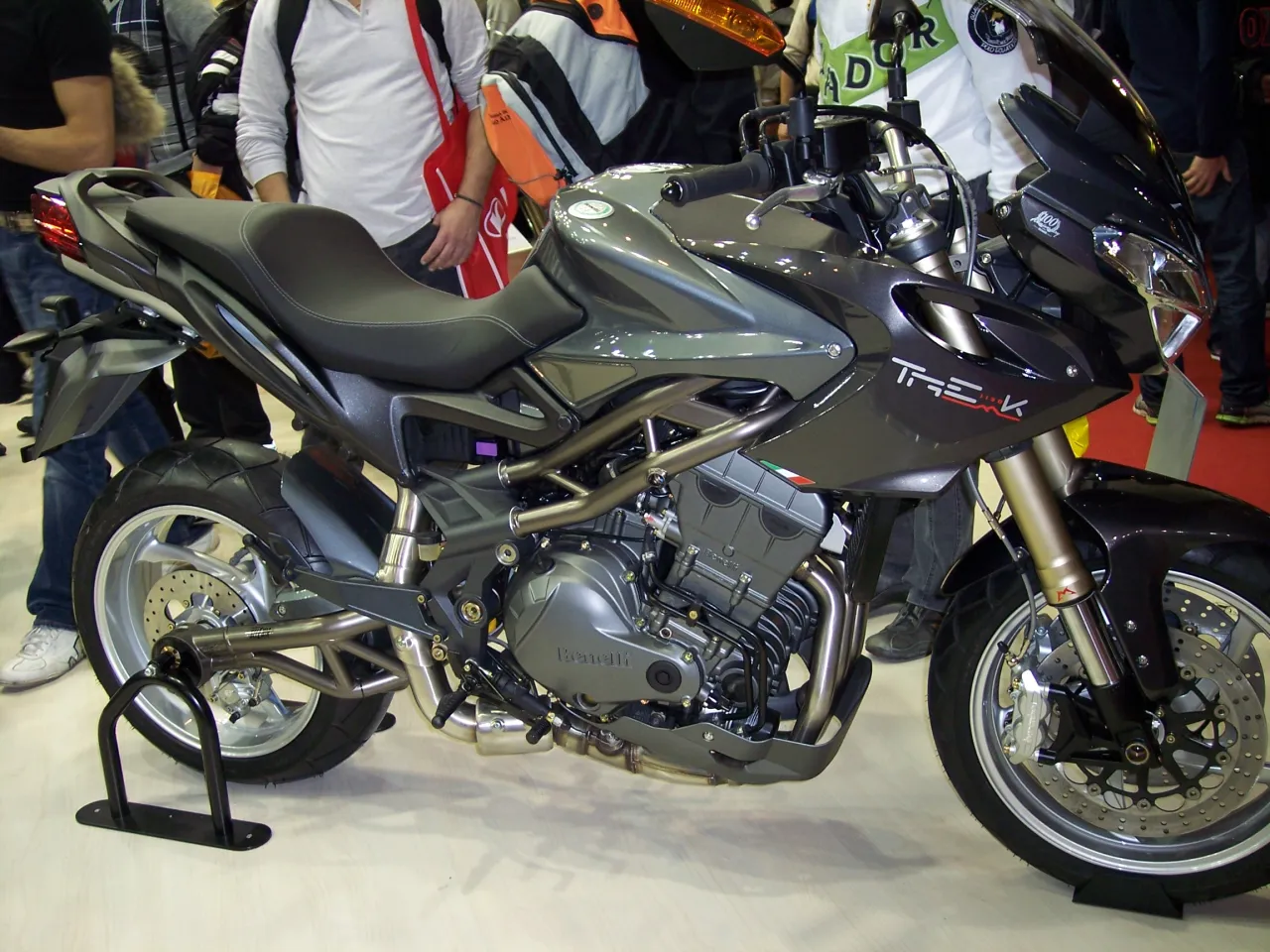 Benelli Tre-K 1130 (2011) side profile