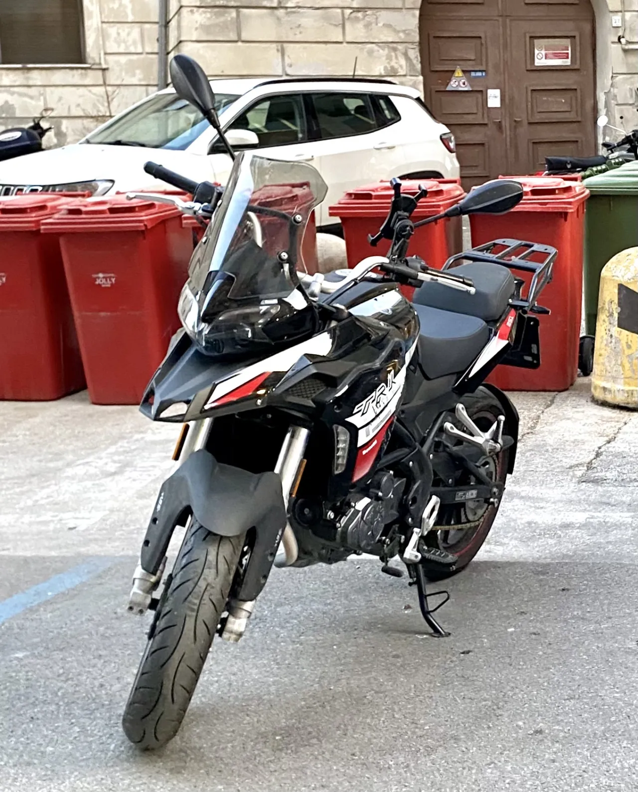 Benelli TRK 251 adventure-tourer