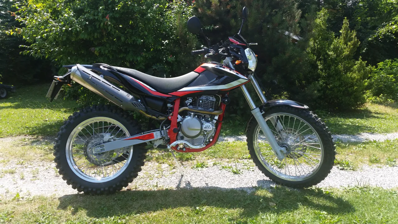 Beta Alp 4.0 trail bike in outdoor setting