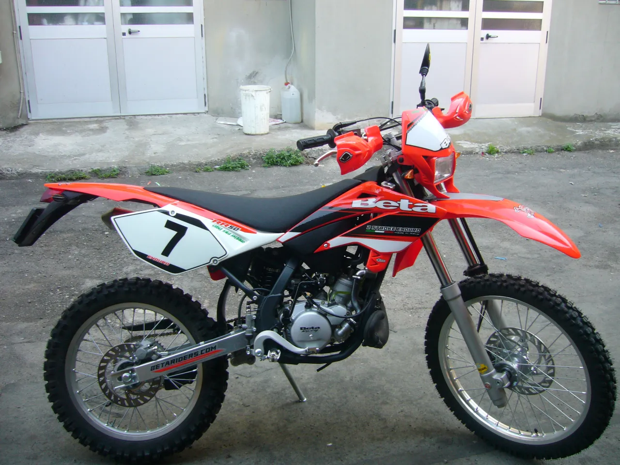 Beta RR 50