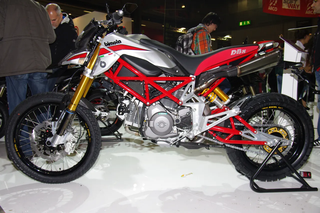 Bimota DBX 1100