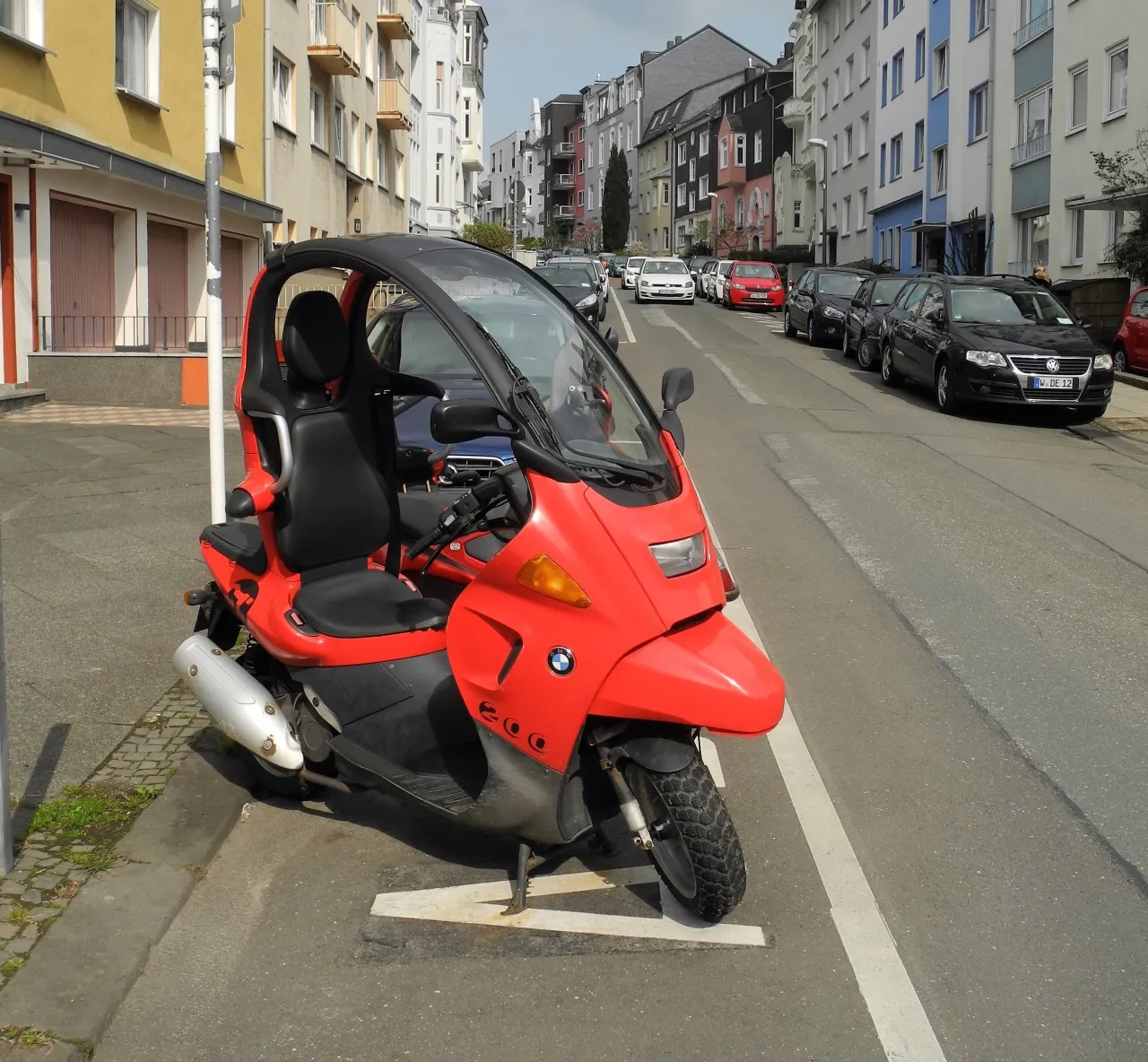 BMW C1 200 parked on street in Wuppertal