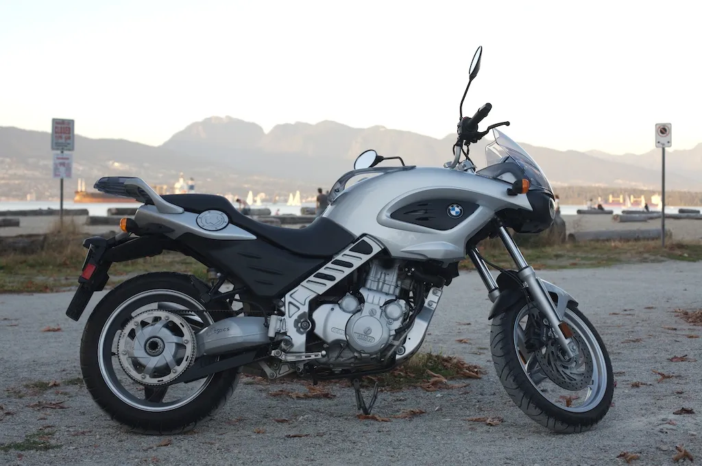 BMW F 650 CS Scarver side profile