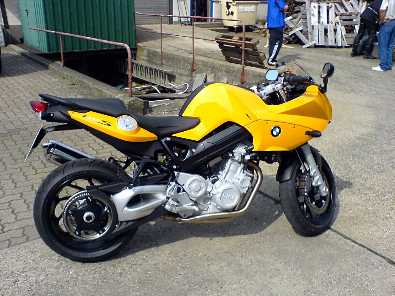 BMW F 800 S in rood/zwart