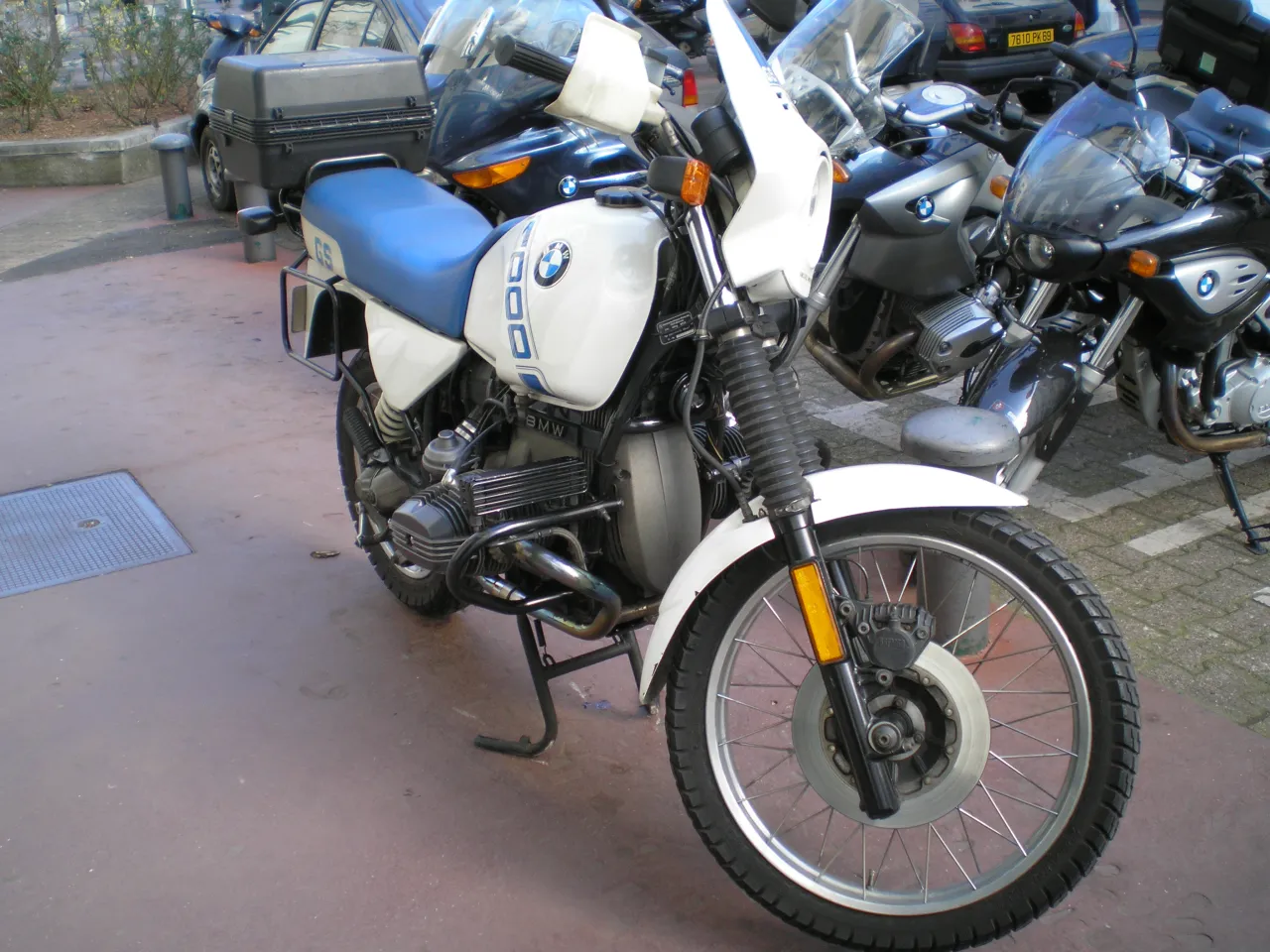 BMW R100GS klassieke reisenduro geparkeerd