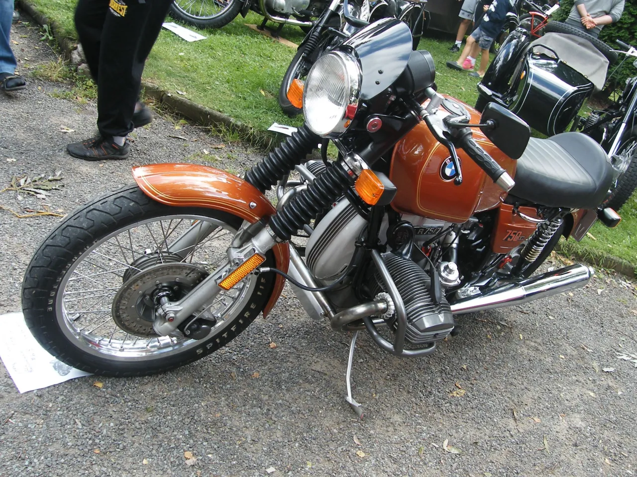 BMW R 75/7 vooraanzicht