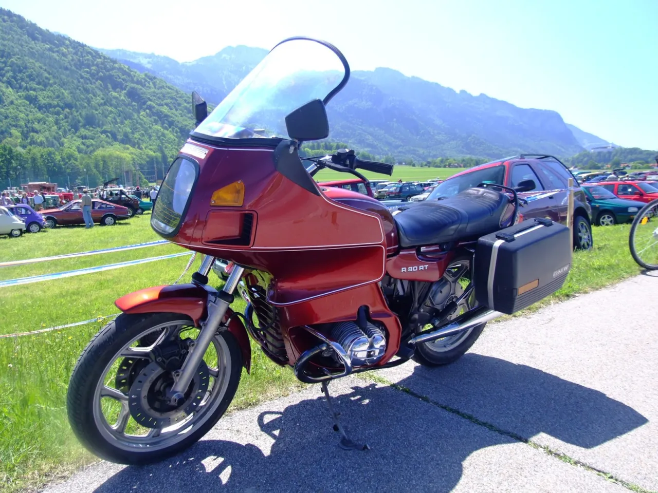 BMW R 80 RT side profile