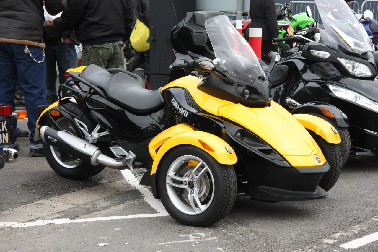 Can-Am Spyder RS trike in beweging