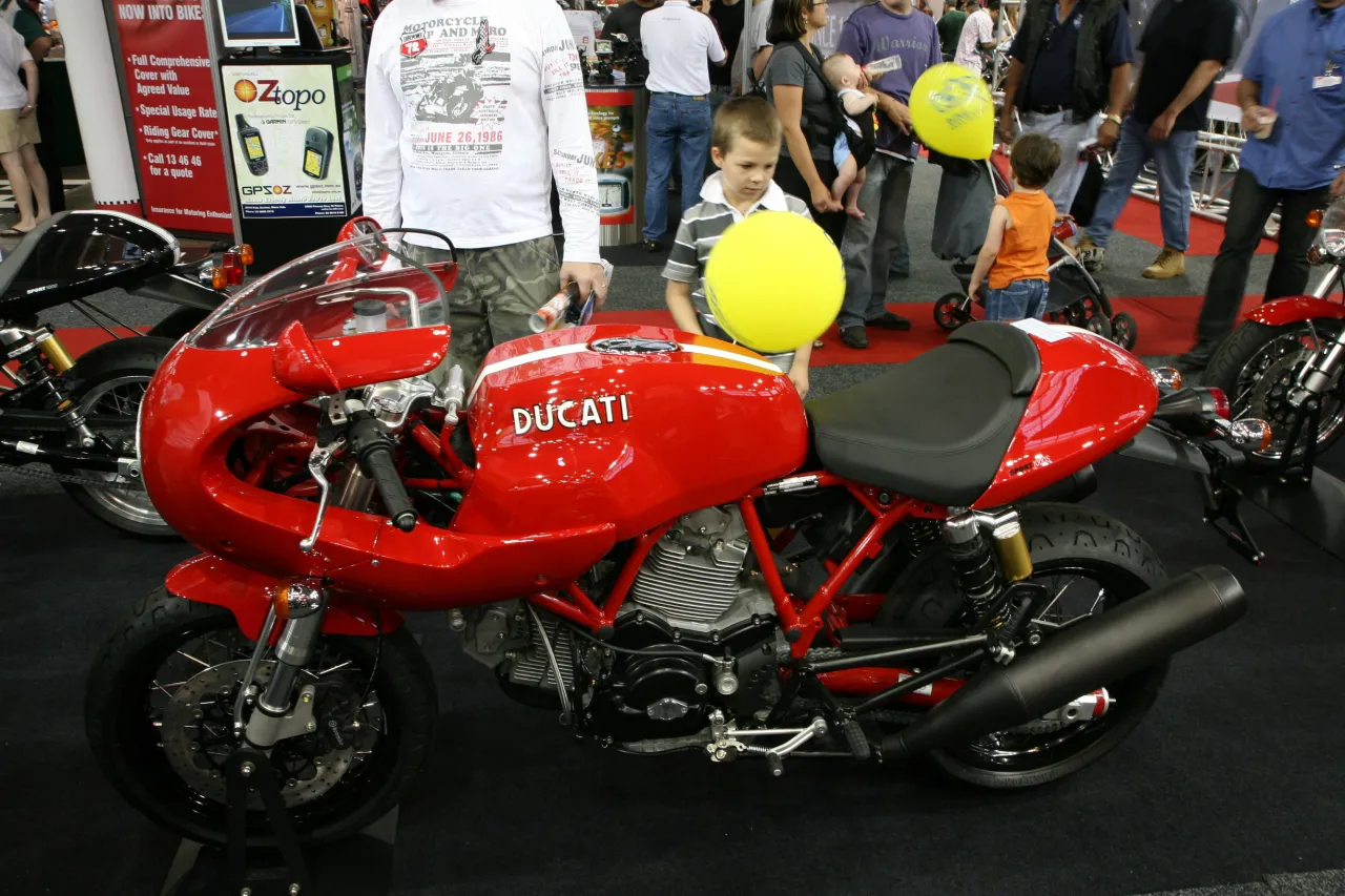 Ducati Sport 1000 S side view