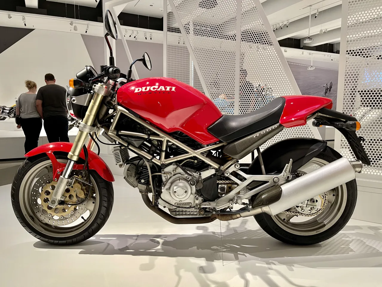 Ducati Monster 900 uit 1994, zijaanzicht