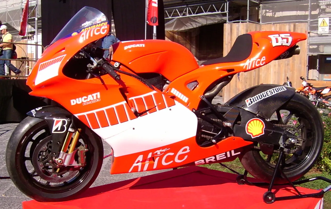 Ducati Desmosedici RR serienummer