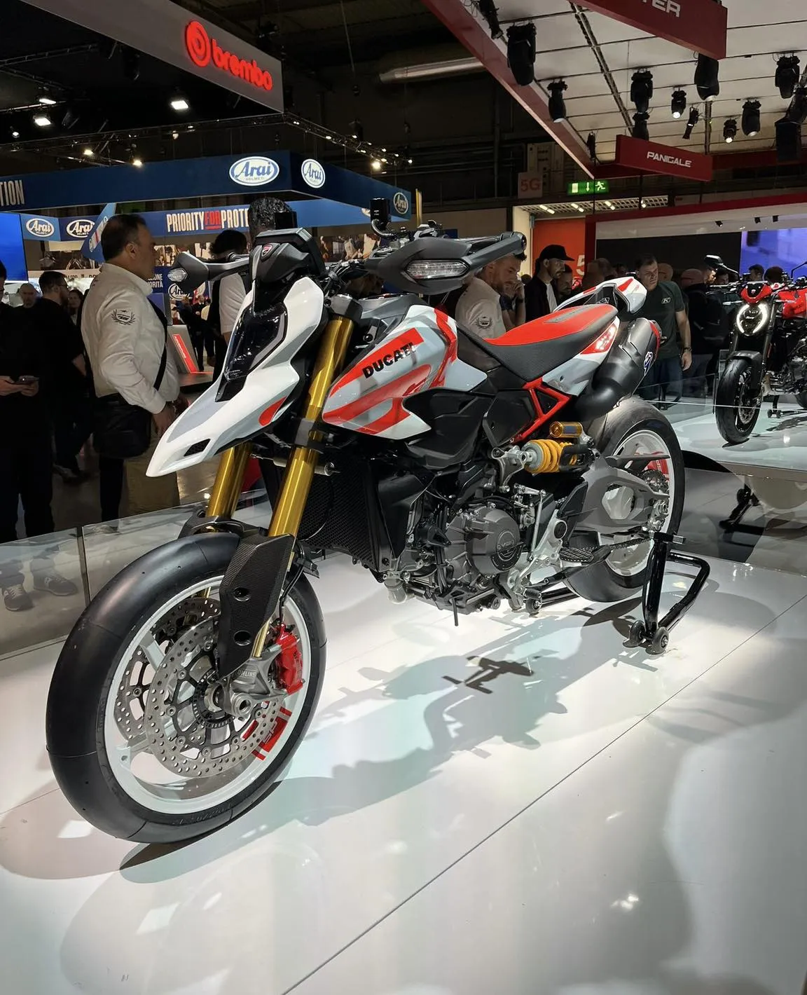 Ducati Hypermotard V2 2026 zijaanzicht