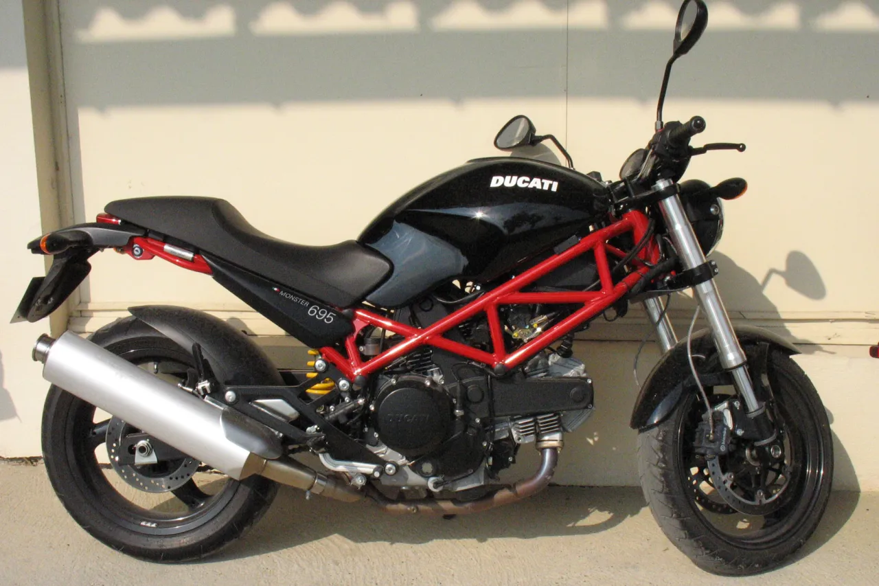 Ducati Monster 695 motorfiets