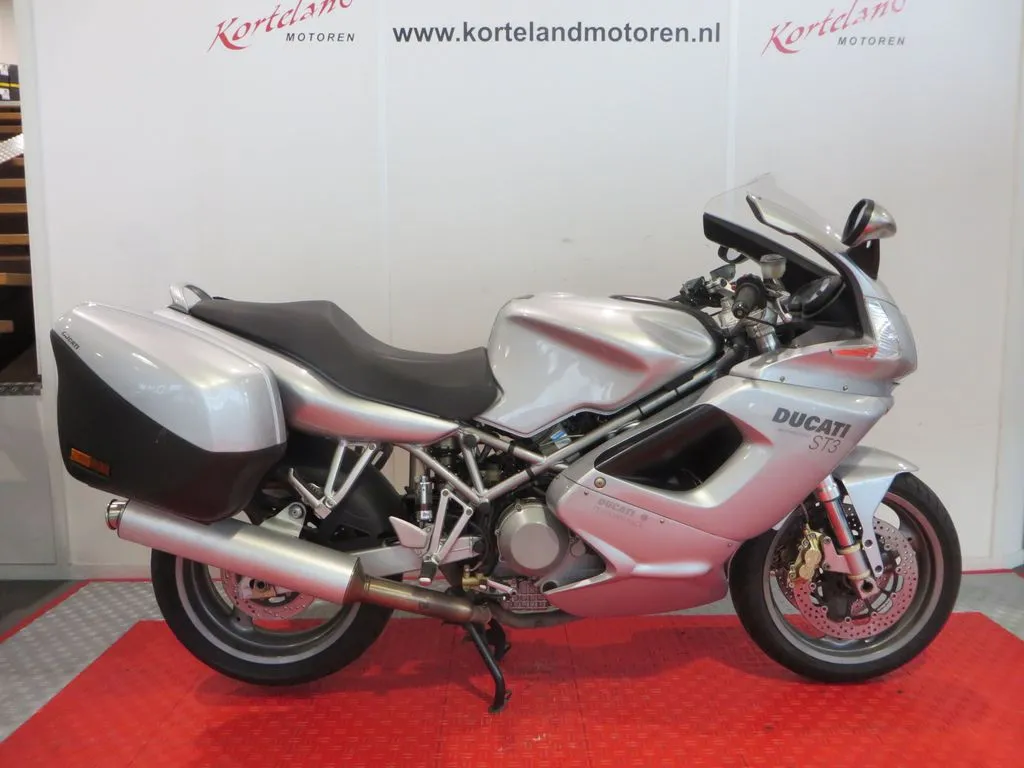 Ducati ST 3