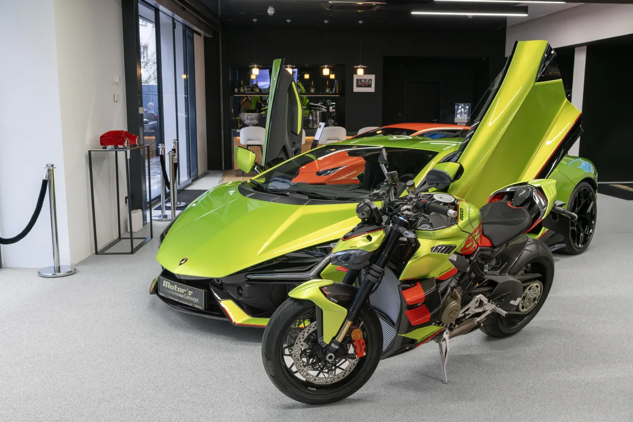 Ducati Streetfighter V4 Lamborghini special edition at motor show