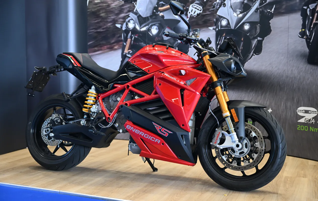 Energica Eva Ribelle RS 2022 front view