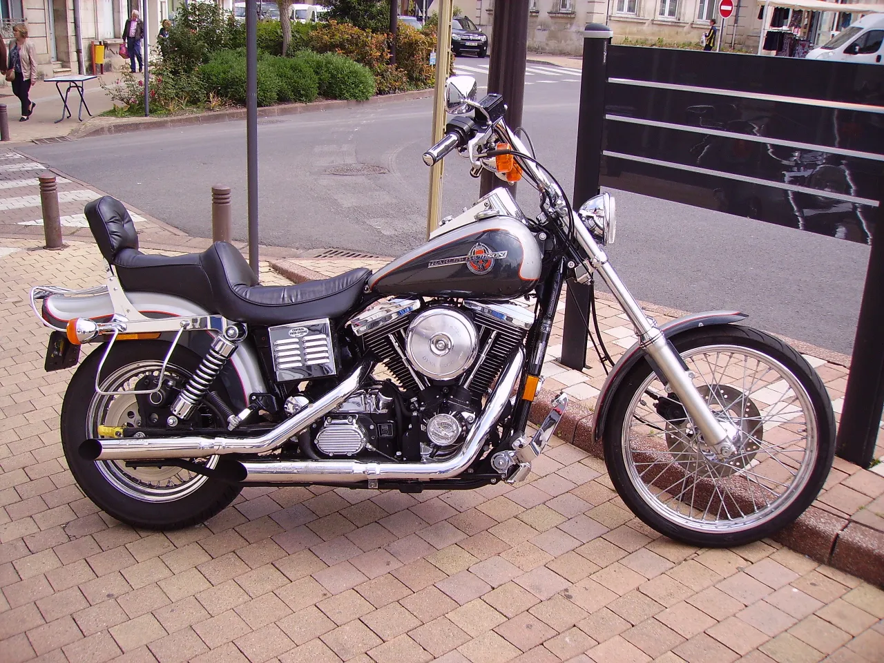 Harley-Davidson Dyna Wide Glide side profile