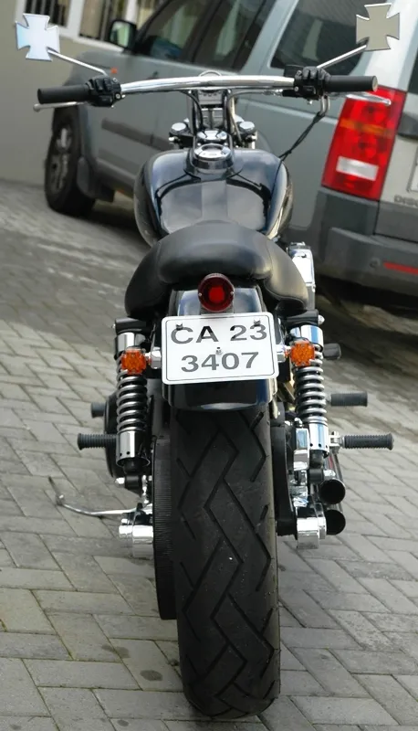 Harley-Davidson Dyna Super Glide FXD motordetail