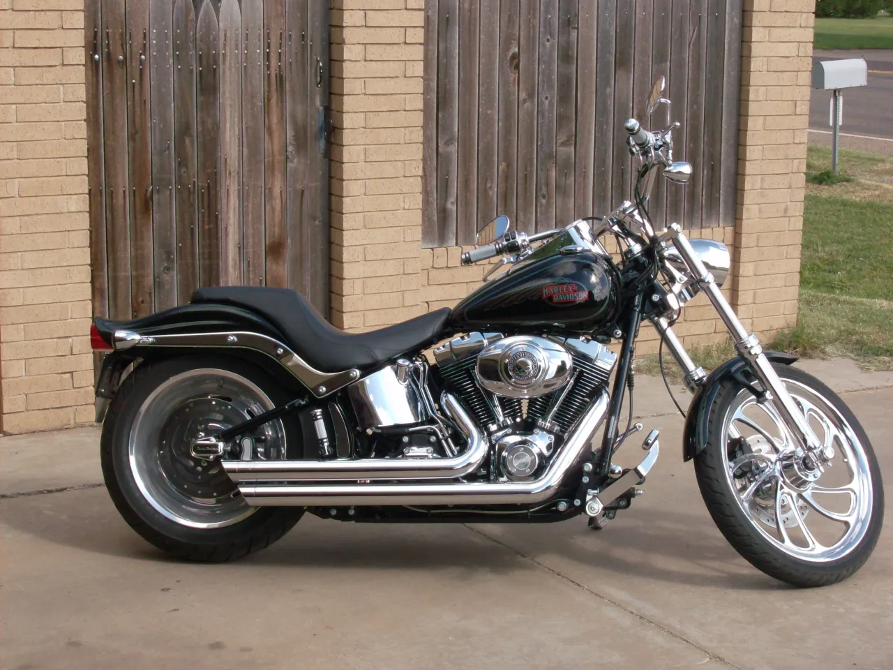 2008 Harley-Davidson Softail Custom FXSTC zijaanzicht