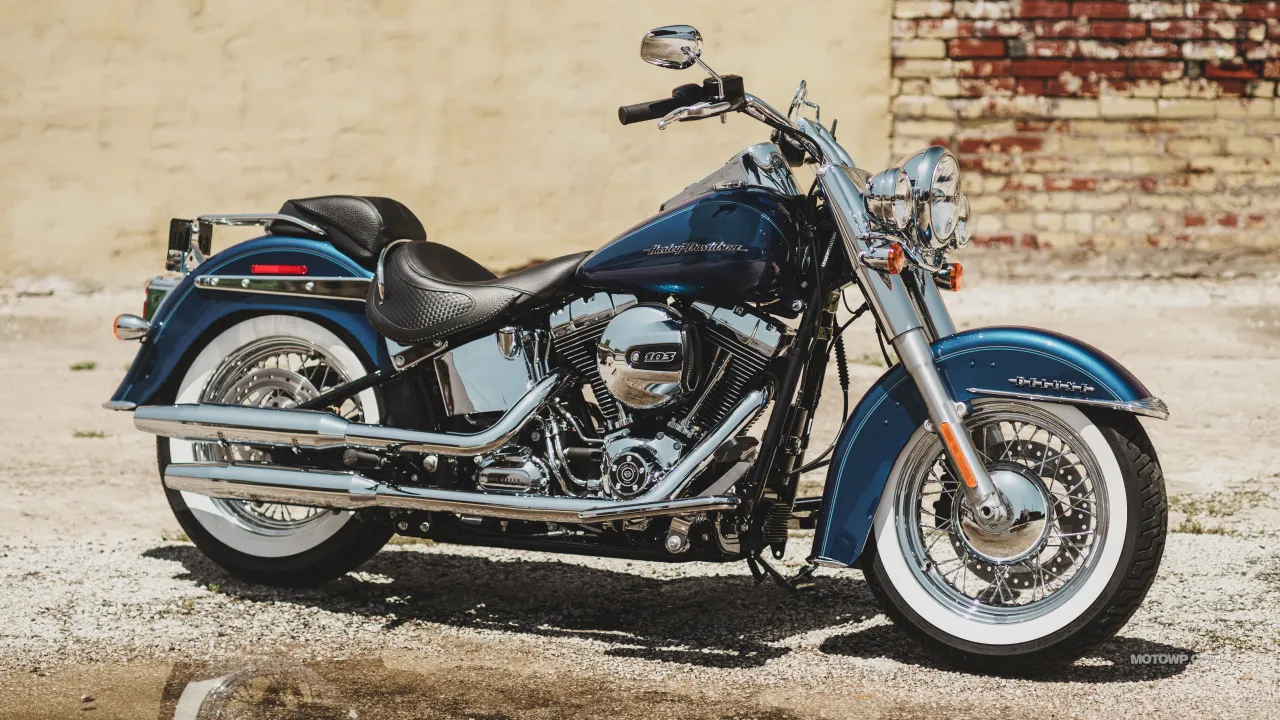 Harley-Davidson Softail Deluxe side profile