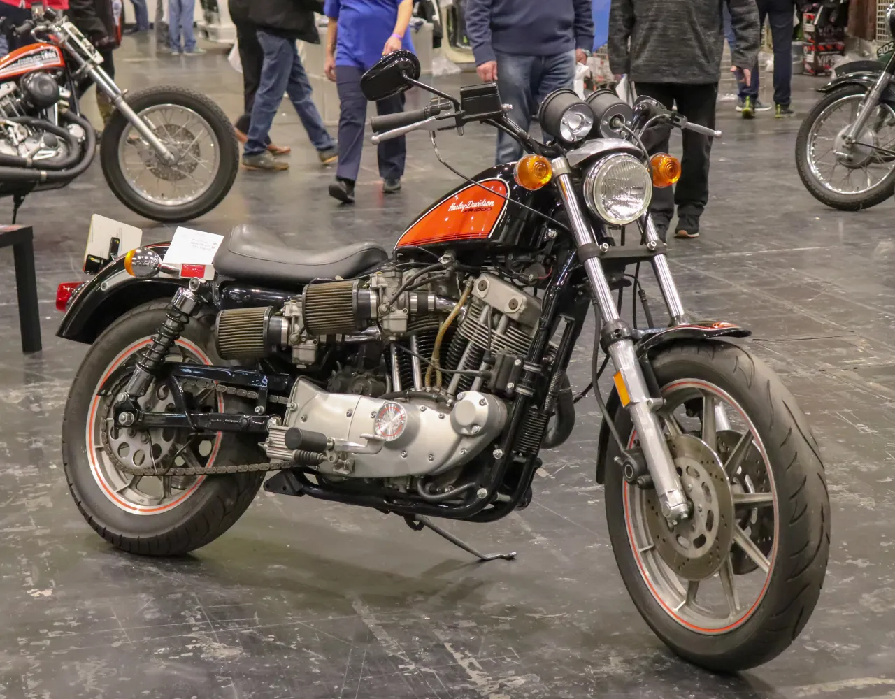 1984 Harley-Davidson XR-1000 Sportster front