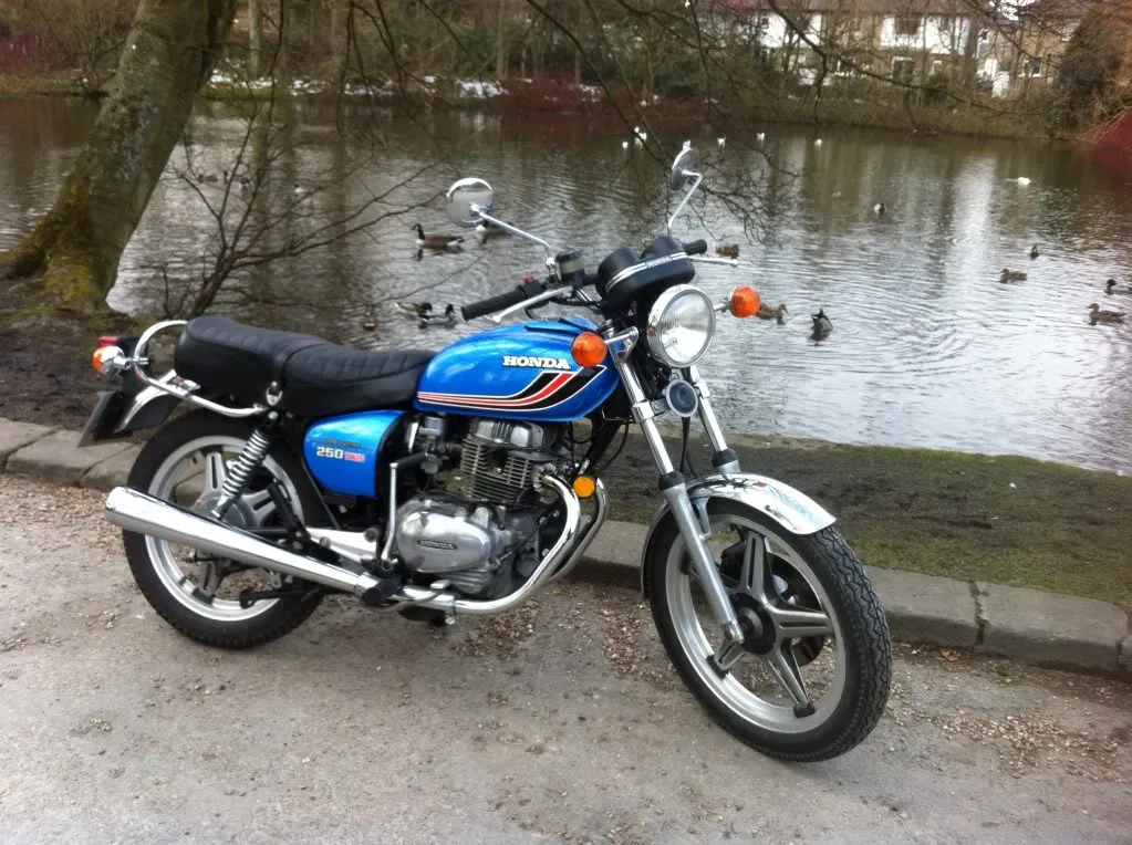 Honda CB 250 T classic motorcycle