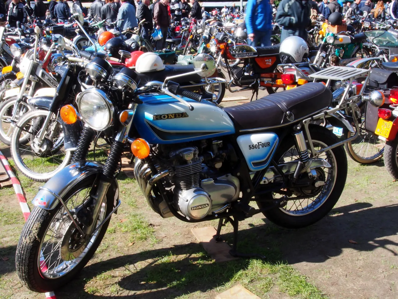 Blue Honda CB 550 Four classic motorcycle