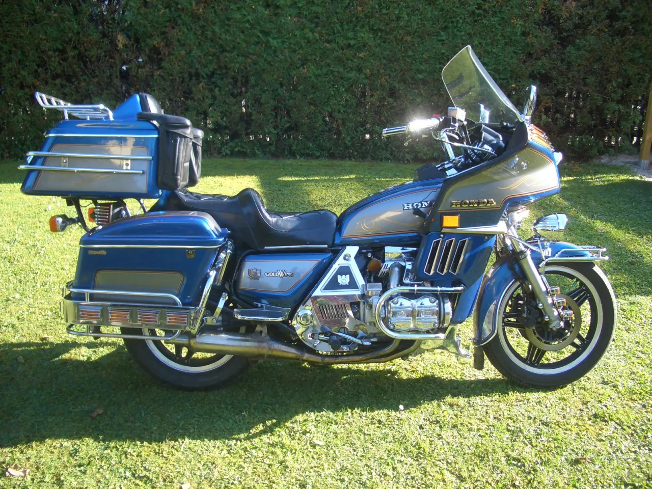 Honda GL1100 Gold Wing SC02 zijaanzicht