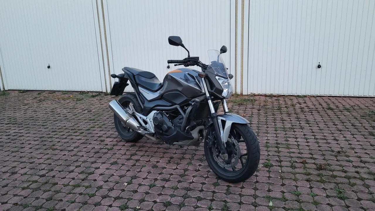 Honda NC700 SA in zijaanzicht