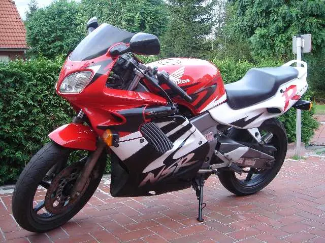 Honda NSR-125R tweetakt sportmotor zijaanzicht