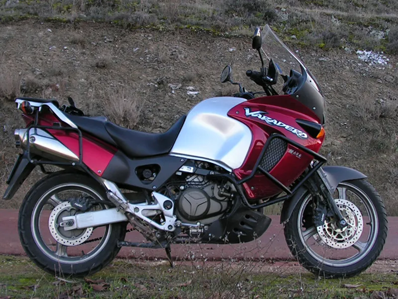 Honda XL 1000 V Varadero adventure motorfiets zijaanzicht