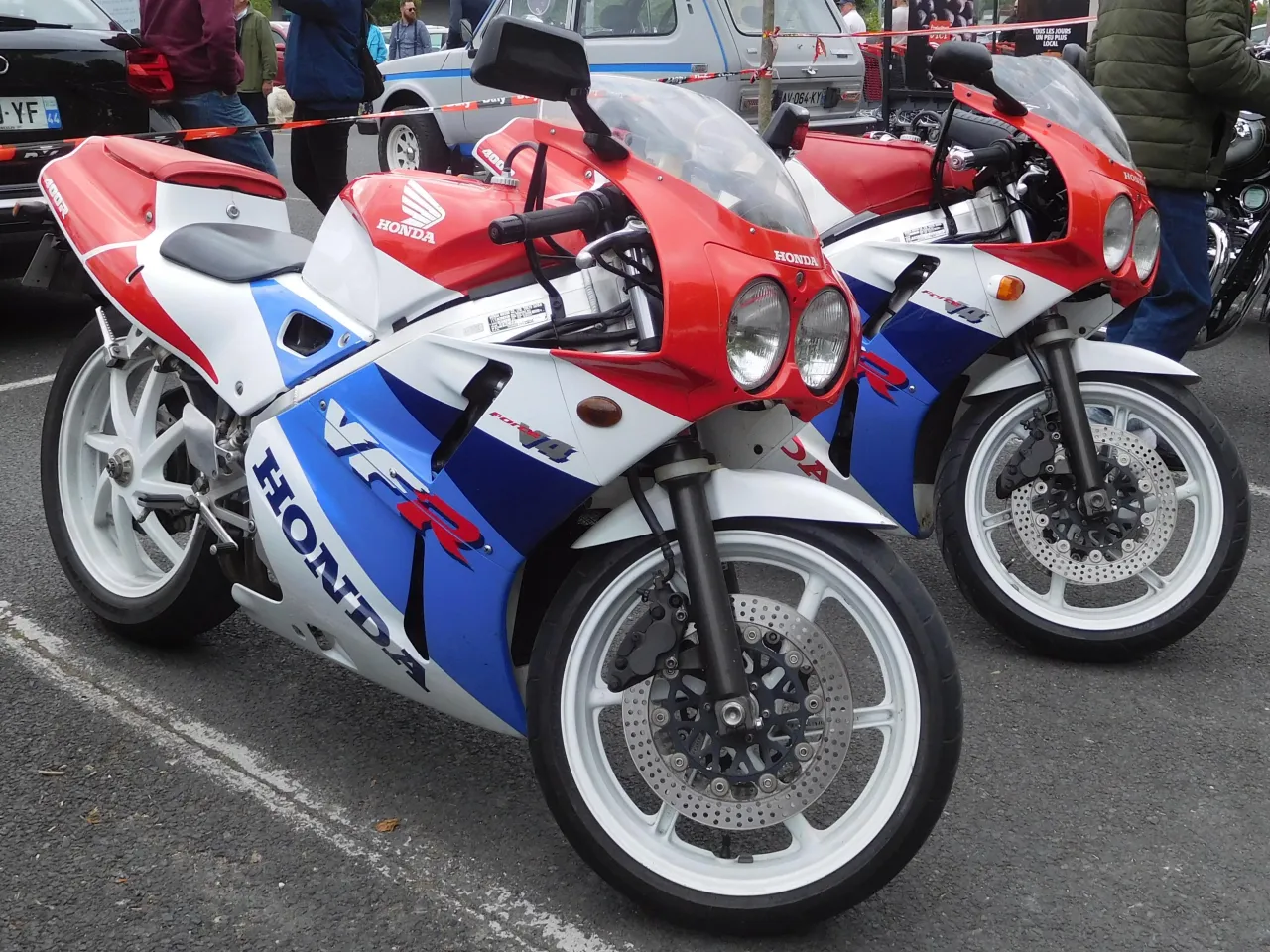 Honda VFR400R NC30 detail zijaanzicht